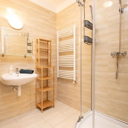 Ease Lux Hajdúszoboszló